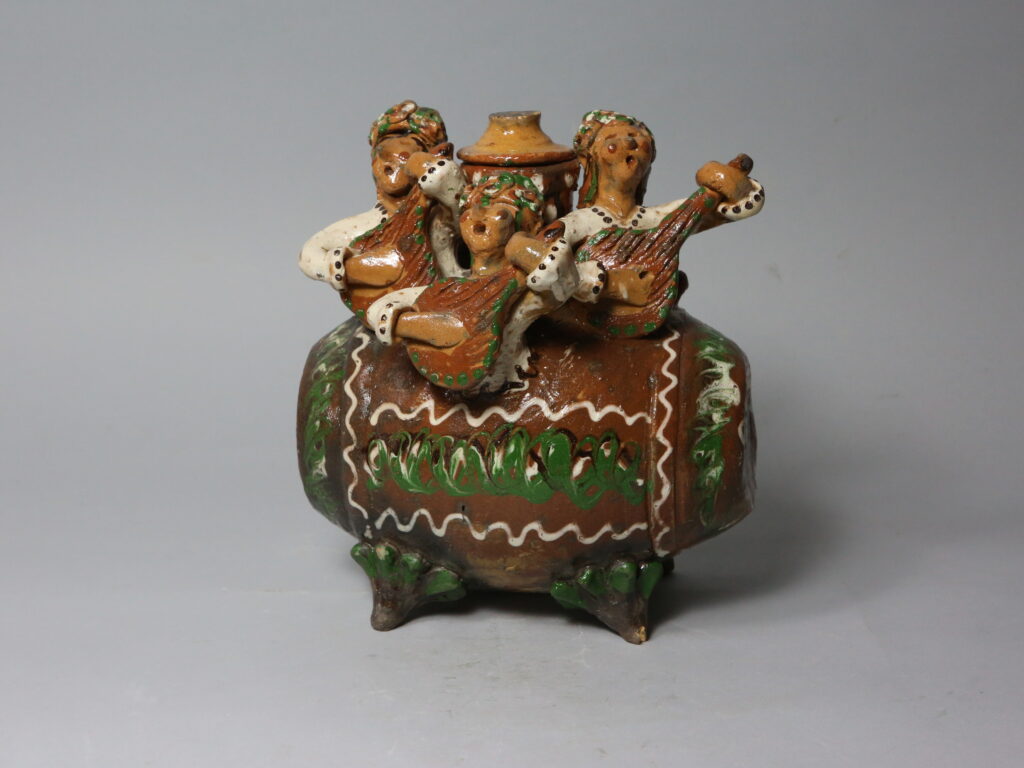 «В однім барилі мед і вино не помішаються»