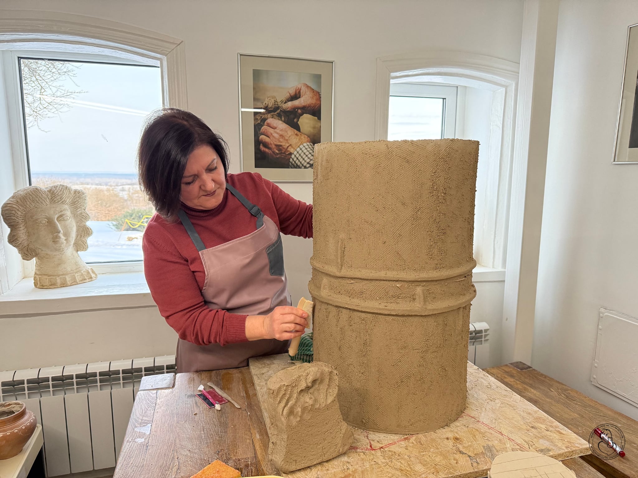 Між глиною і деревом: новий проєкт Наталі Матвійчук